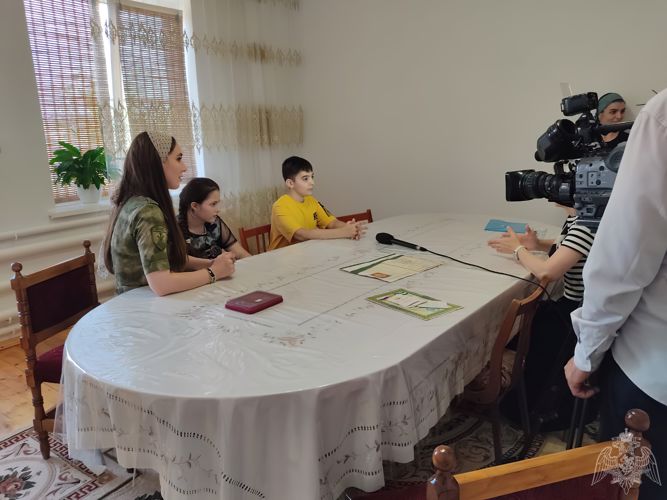 В Ингушетии росгвардейцы навестили семью погибшего сотрудника ОМОН 