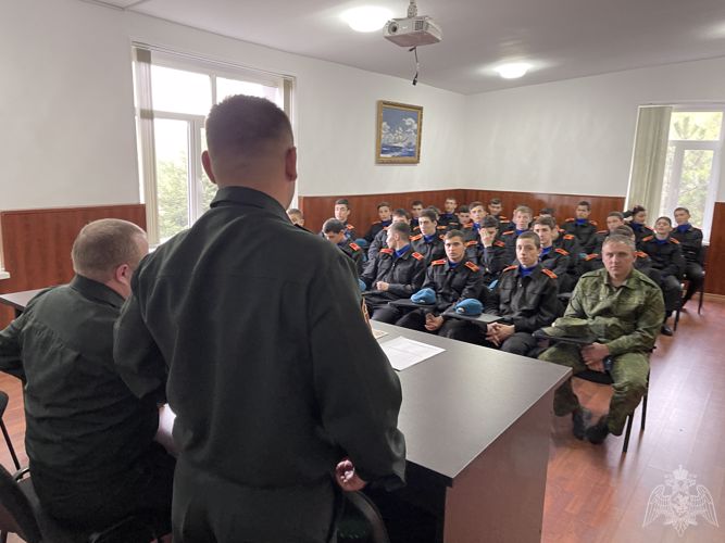 В Ингушетии росгвардейцы провели встречу с кадетами
