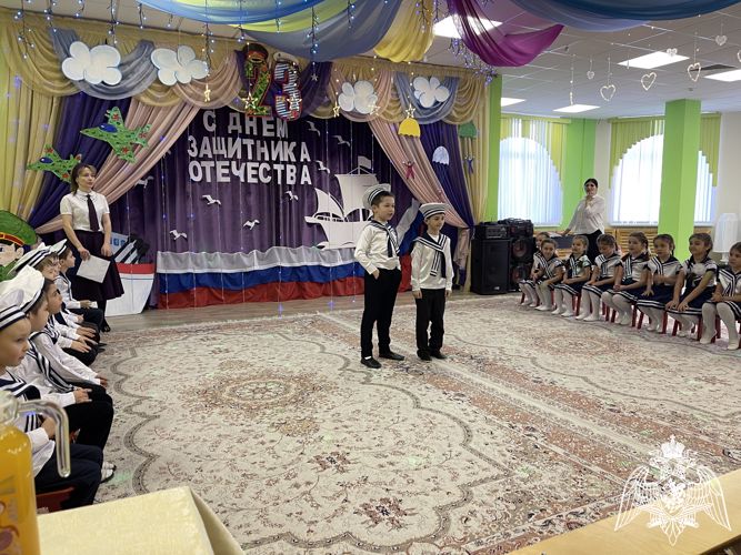 Учебные учреждения Росгвардии отметили День защитника Отечества