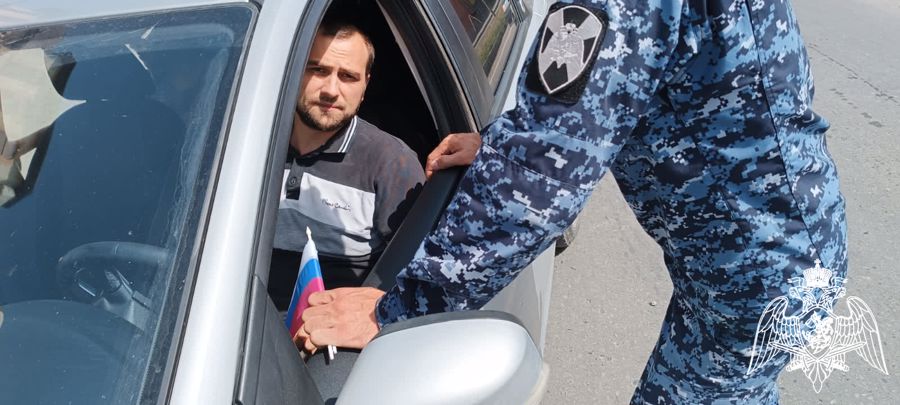 Росгвардейцы Ингушетии приняли участие в мероприятиях, посвященных Дню государственного флага России