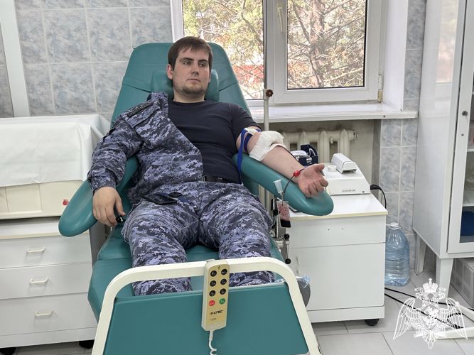 В Ингушетии росгвардейцы приняли участие в акции «От сердца к сердцу»