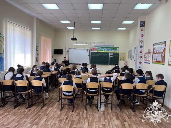 В Ингушетии росгвардейцы рассказали школьникам о Международном Дне освобождения узников фашистских концлагерей 