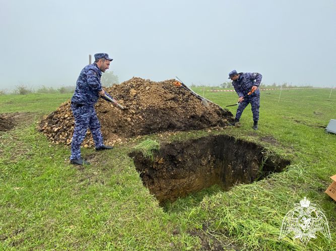 В Ингушетии росгвардейцы приняли участие в церемонии захоронения останков красноармейцев