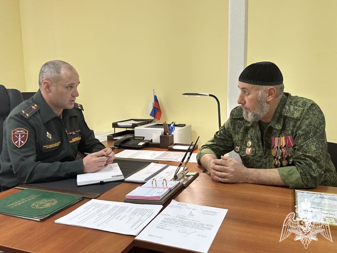В Ингушетии росгвардейцы встретились с ветераном Росгвардии