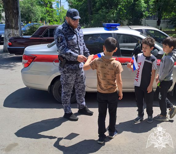 В Ингушетии росгвардейцы присоединились к патриотической акции ко Дню России