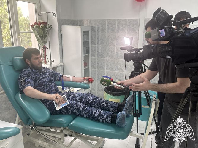 В Ингушетии росгвардейцы приняли участие в акции «От сердца к сердцу»