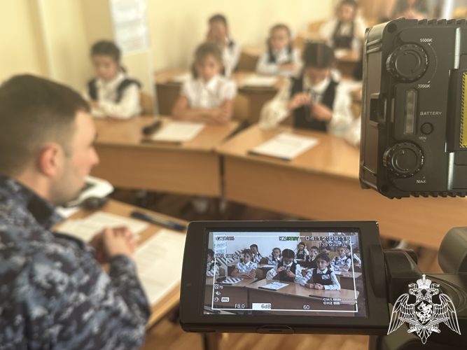 Мероприятие в рамках акции «Мы против террора» прошло в школе Росгвардии в Ингушетии