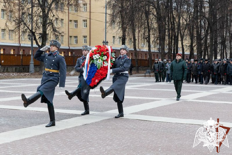 Генерал армии Виктор Золотов поздравил общероссийскую общественную организацию ветеранов войск правопорядка с 15-летием