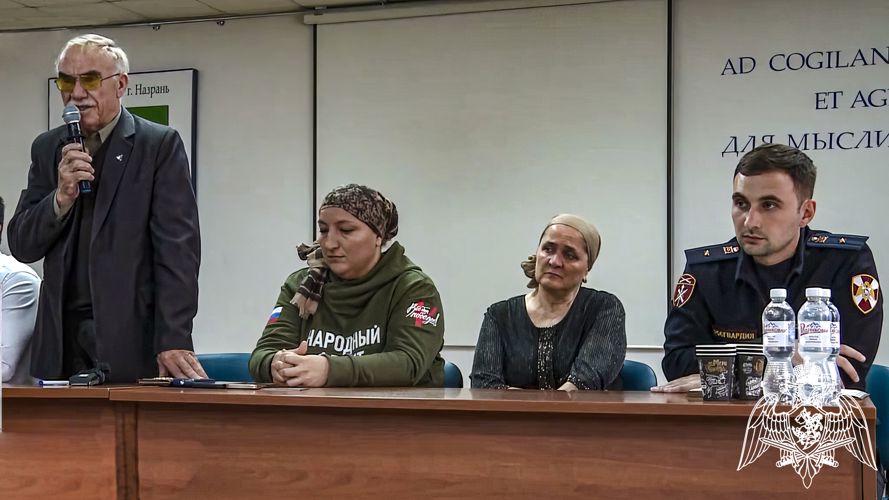 Сотрудник Росгвардии в Ингушетии принял участие в патриотическом мероприятии