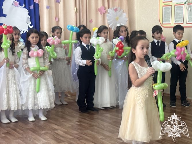 В учебных заведениях Росгвардии в Ингушетии отметили День матери
