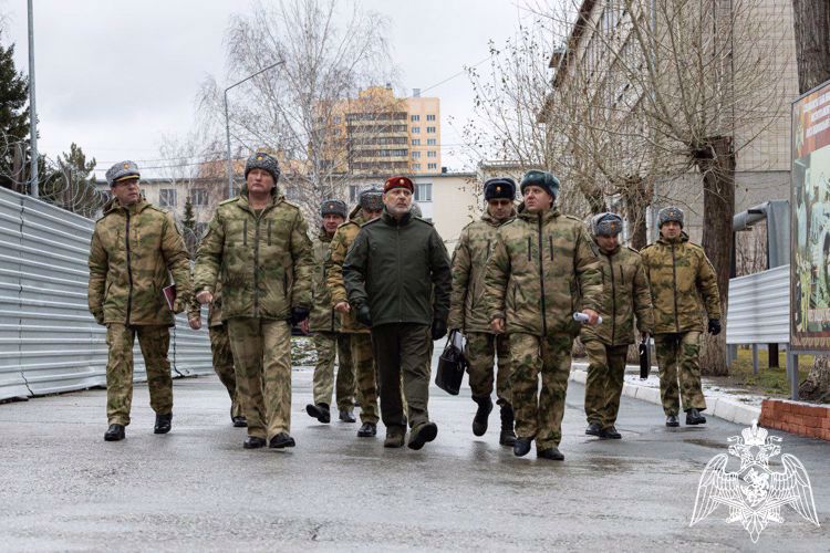 ГЕНЕРАЛ-ЛЕЙТЕНАНТ АЛЕКСЕЙ ВОРОБЬЕВ СОВЕРШИЛ РАБОЧУЮ ПОЕЗДКУ В УЧЕБНЫЕ ЗАВЕДЕНИЯ РОСГВАРДИИ