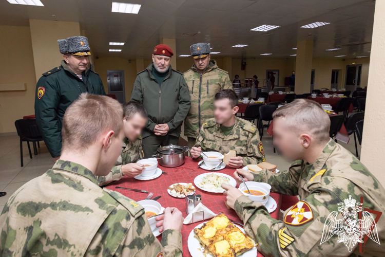 ГЕНЕРАЛ-ЛЕЙТЕНАНТ АЛЕКСЕЙ ВОРОБЬЕВ СОВЕРШИЛ РАБОЧУЮ ПОЕЗДКУ В УЧЕБНЫЕ ЗАВЕДЕНИЯ РОСГВАРДИИ