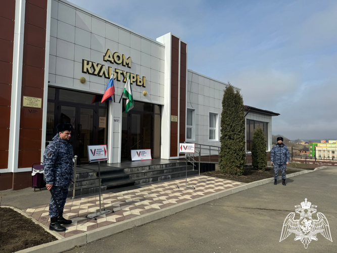 Росгвардейцы Ингушетии приняли участие в выборах Президента России