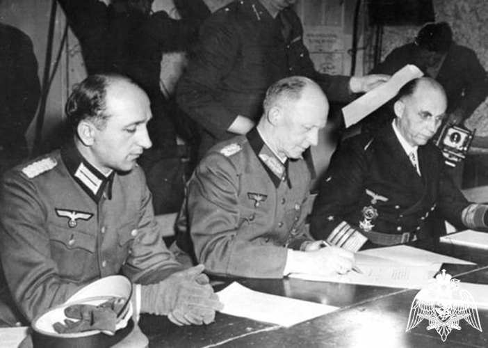 7 МАЯ 1945 ГОД 1416 ДЕНЬ ВОЙНЫ ДО НАШЕЙ ПОБЕДЫ ОСТАВАЛОСЬ 2 ДНЯ