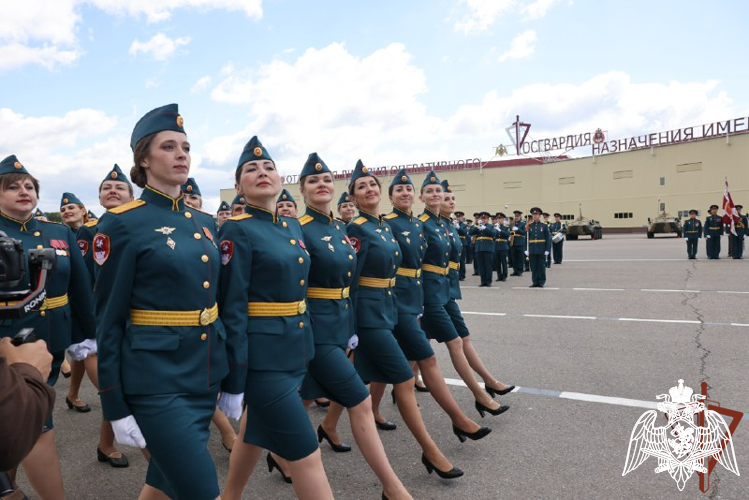 Директор Росгвардии генерал армии Виктор Золотов принял участие в торжественных мероприятиях, посвященных 100-летию дивизии имени Ф.Э. Дзержинского