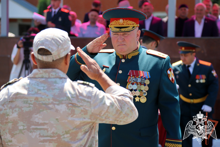 Памятник военнослужащим Росгвардии открыт в Назрани