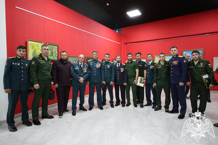 Росгвардейцы приняли участие в ежегодной встрече военнослужащих с Главой Ингушетии