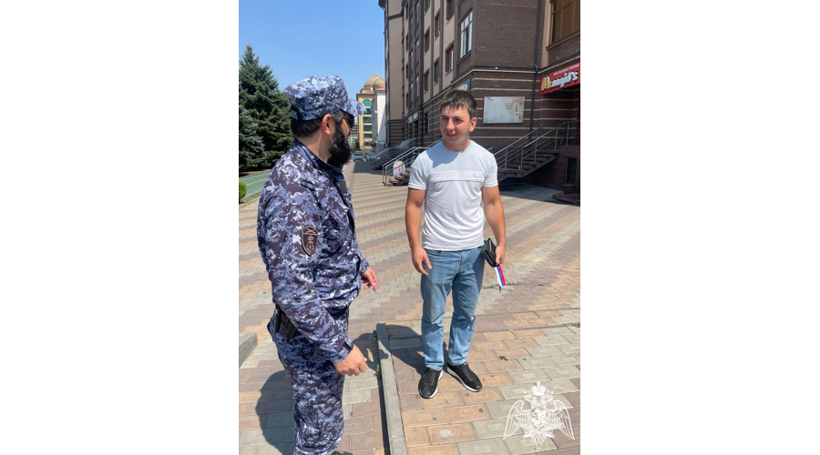 В Ингушетии росгвардейцы обеспечили безопасность мероприятий, посвященных Дню Государственного флага России