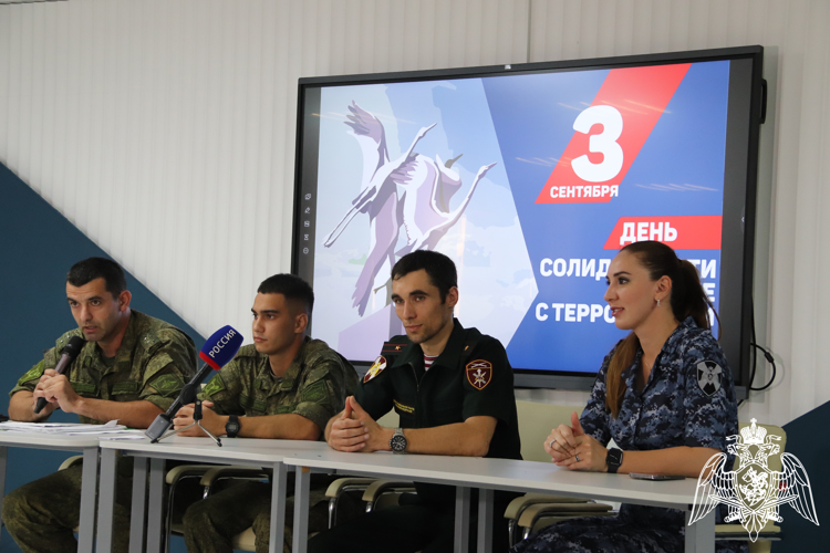 В Ингушетии росгвардейцы встретились с учениками Центра опережающей профессиональной подготовки