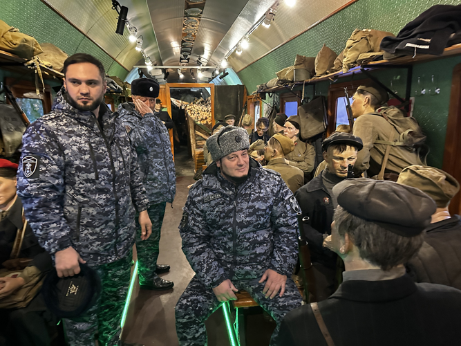 Росгвардейцы Ингушетии посетили «Поезд Победы»