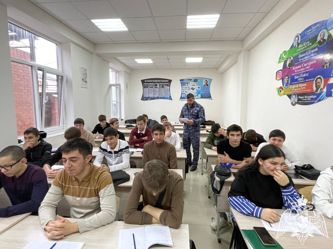 В Ингушетии росгвардейцы провели встречу с учащимися подшефных школ