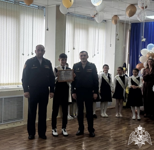 В Ингушетии прозвучал последний звонок для выпускников школы Росгвардии