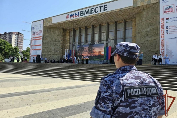 На Северном Кавказе Росгвардия обеспечила правопорядок во время празднования Дня России