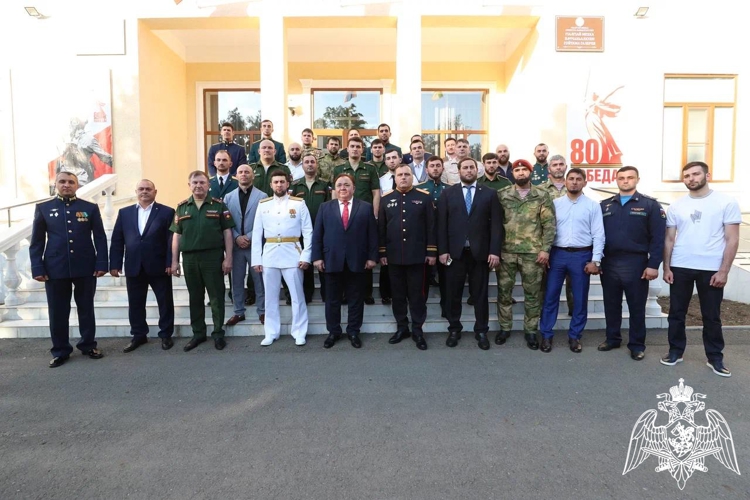 Росгвардейцы приняли участие во встрече с главой Ингушетии