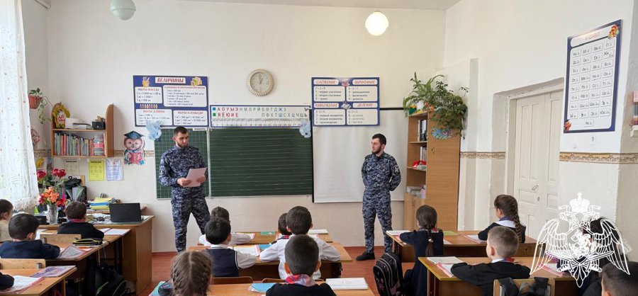 Дань памяти стойкости защитников Ленинграда отдали росгвардейцы в Республике Ингушетия