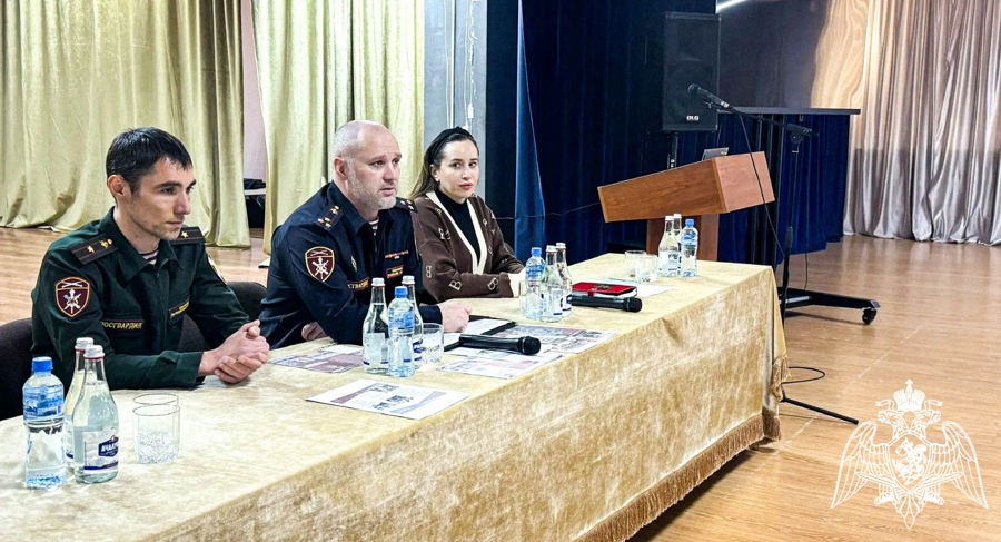 Росгвардейцы провели комплекс профориентационных мероприятий в школах Ингушетии