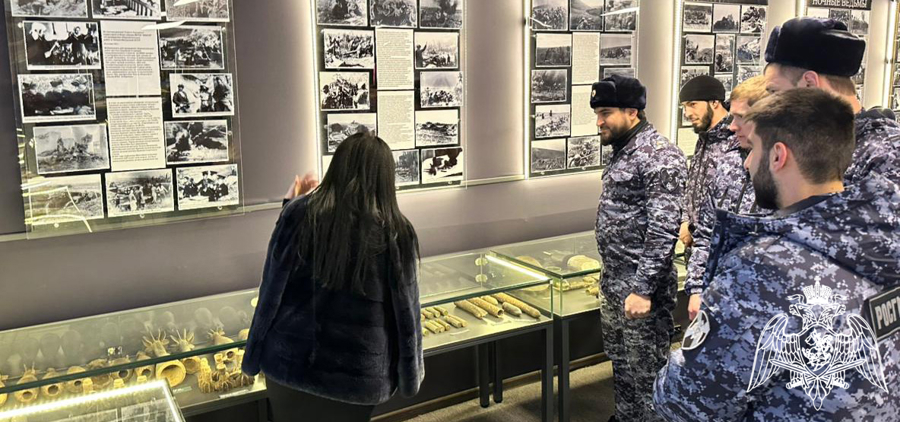 Росгвардейцы приняли участие в памятном мероприятии ко Дню разгрома советскими войсками немецко-фашистских войск в Сталинградской битве