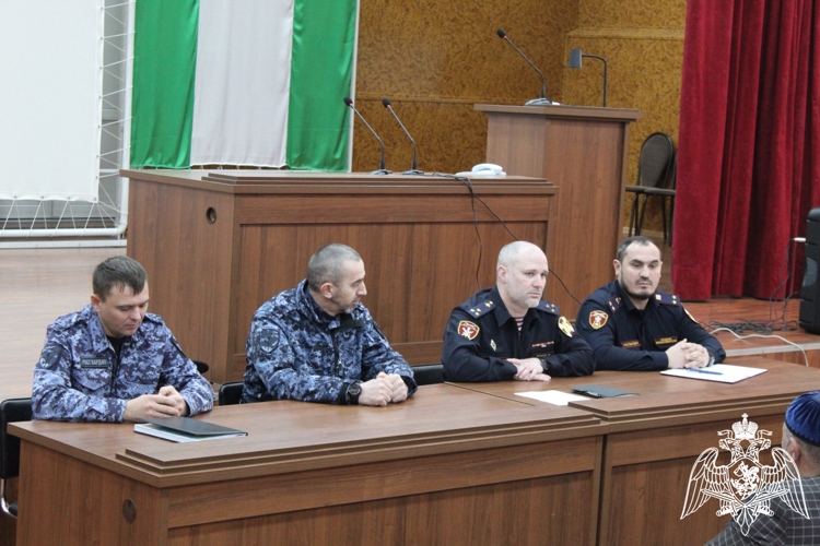 В Ингушетии состоялась встреча руководства территориального органа РОСГВАРДИИ с семьями сотрудников и военнослужащих