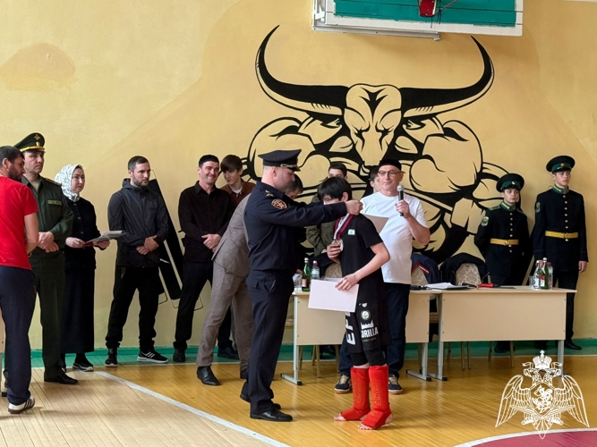 В Ингушетии офицер Росгвардии принял участие в открытии памятного турнира по смешанным единоборствам
