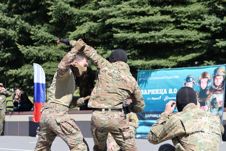 В Ингушетии росгвардейцы оказали содействие в проведении муниципального этапа игры «Зарница 2.0» 