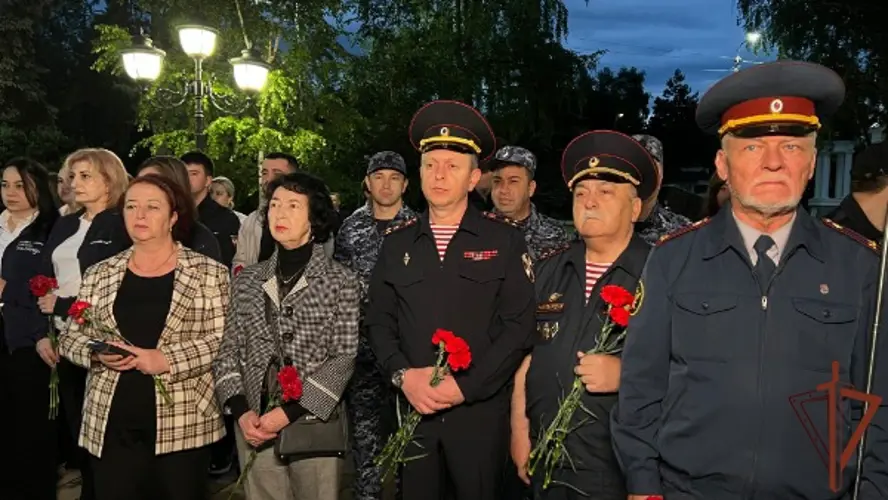 В Северо-Кавказском округе Росгвардии прошли мероприятия по случаю Дня памяти и скорби