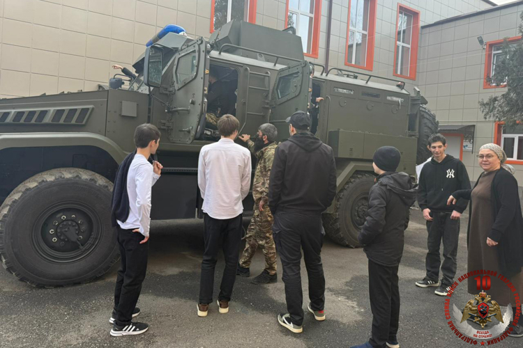 Росгвардейцы провели спортивное мероприятие для учащихся подшефной школы в Ингушетии