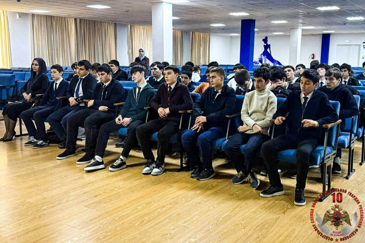 Росгвардейцы провели комплекс профориентационных мероприятий в школах Ингушетии