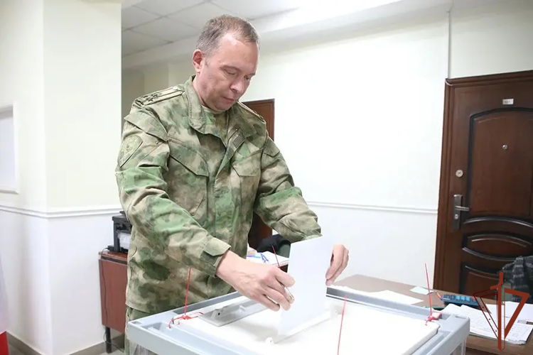 Представители командования Северо-Кавказским округом Росгвардии приняли участие в Едином дне голосования