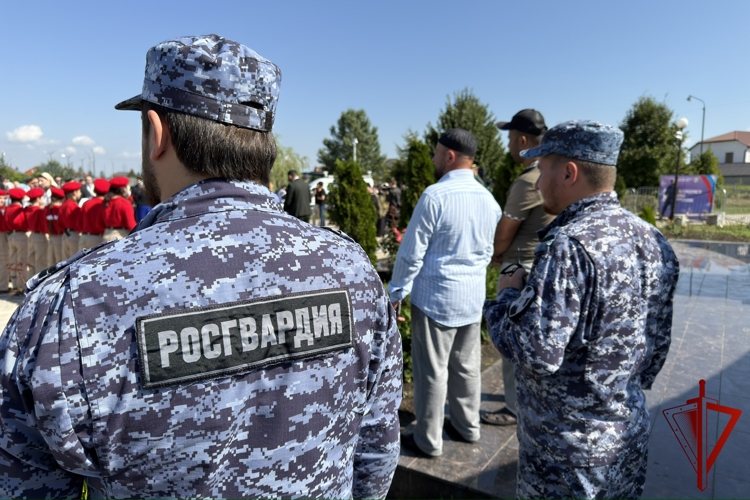 Росгвардейцы в Ингушетии приняли участие в мероприятии, посвященном Дню солидарности в борьбе с терроризмом