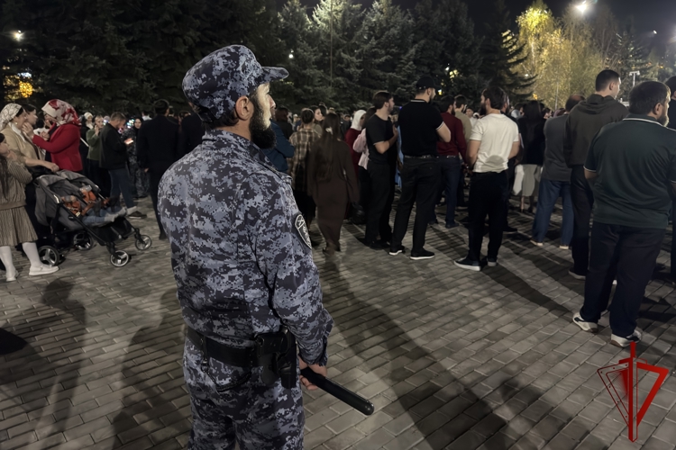 Сотрудники Росгвардии обеспечили правопорядок на День города Назрани