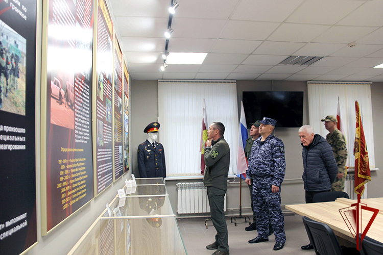 Командующий Северо-Кавказским округом Росгвардии посетил подразделения в Северной Осетии и Ингушетии